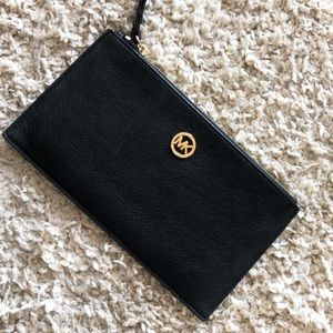 Michael Kors wristlet